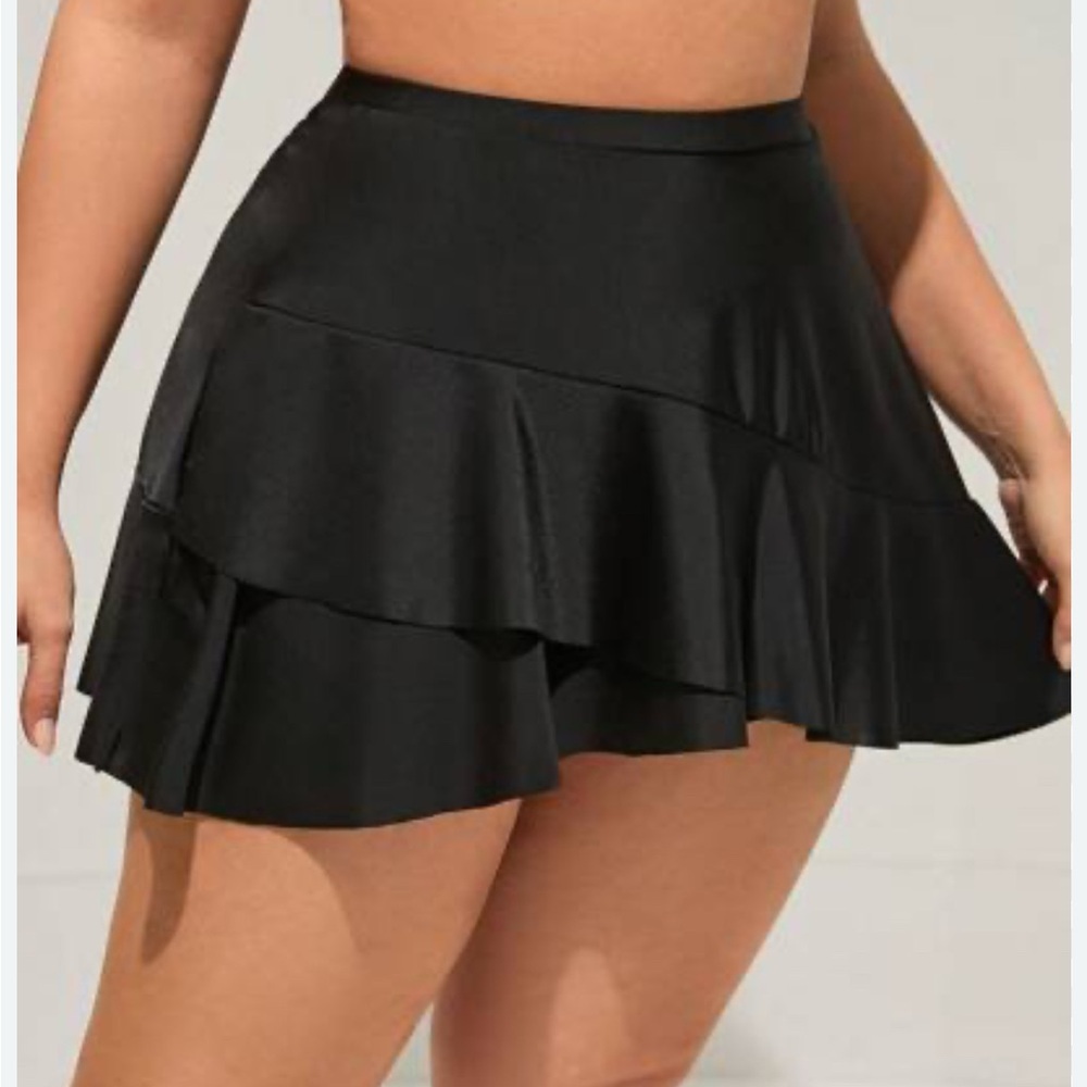 HALARA Black Tiered Ruffle Mini Skirt